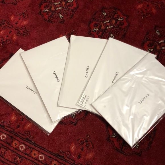 Chanel bag cleaning cloth and care instructions ( 3 pack) - Picture 5 of 6